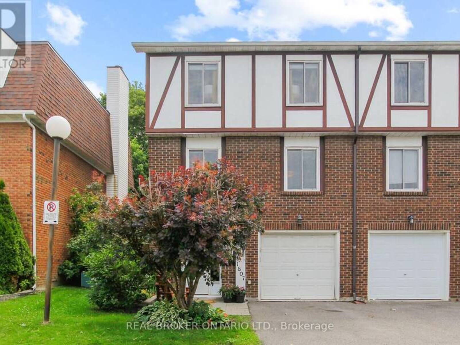 1807 AXMINSTER COURT, Ottawa, Ontario K1C 1Z5
