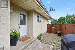 2385 WALKLEY ROAD | Ottawa Ontario | Slide Image Three