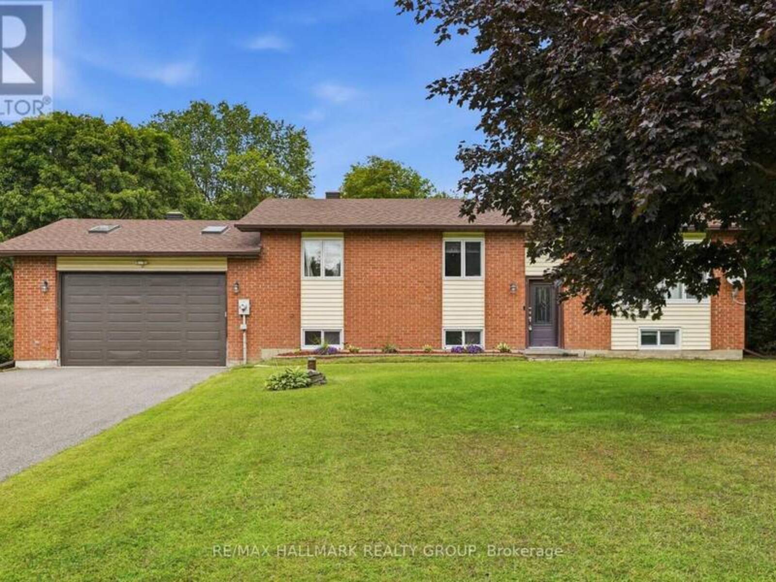 601 LAKE GEORGE ROAD, Alfred and Plantagenet, Ontario K0B 1L0