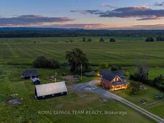 3570 DUNROBIN ROAD Ottawa Ontario, K0A 3M0