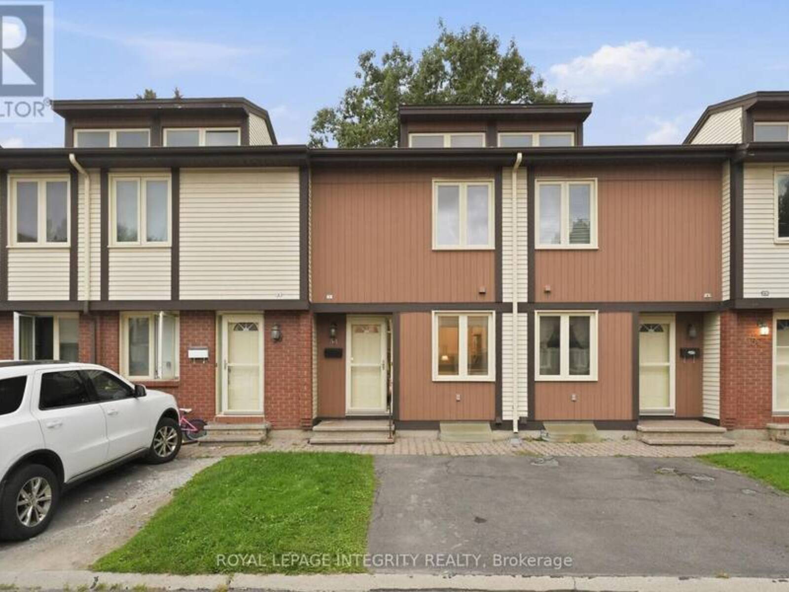54 - 811 CONNAUGHT AVENUE, Ottawa, Ontario K2B 8K3