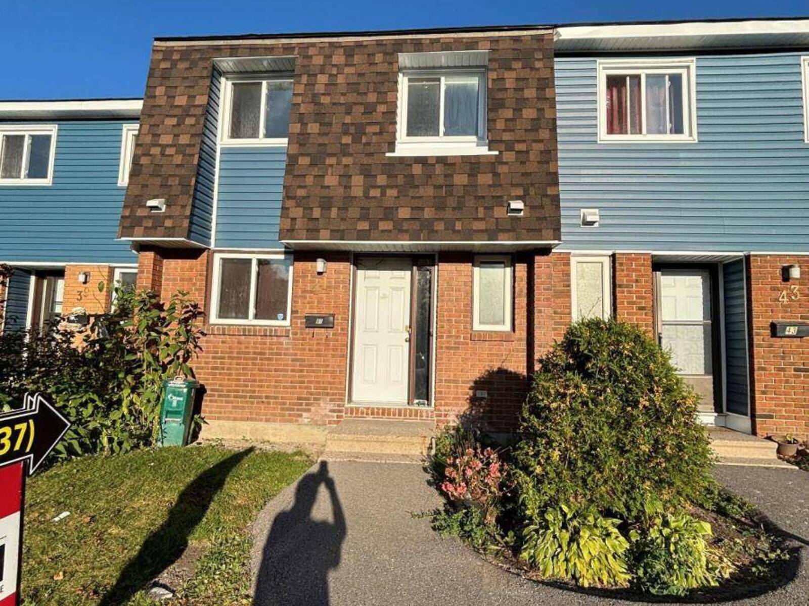 10 - 41 PIXLEY PRIVATE, Ottawa, Ontario K1G 4C3