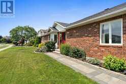 1170 AMBERCREST STREET | Ottawa Ontario | Slide Image Three