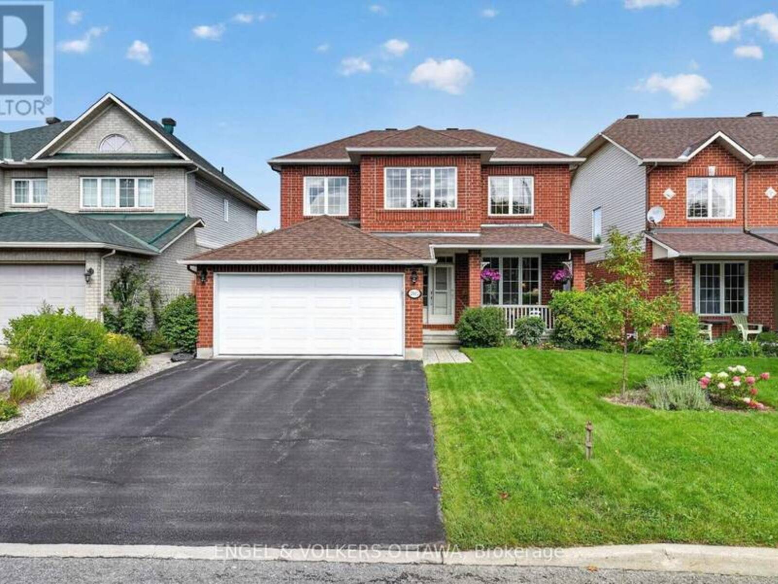 2812 HANK RIVERS DRIVE, Ottawa, Ontario K1T 4A2
