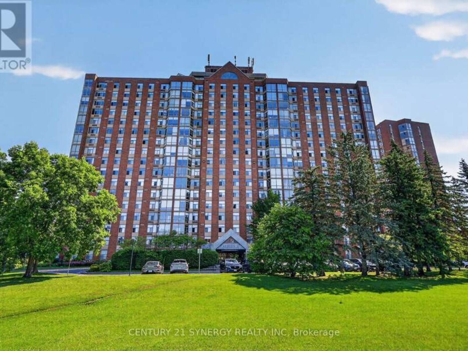 704 - 2759 CAROUSEL CRESCENT, Ottawa, Ontario K1T 2N5