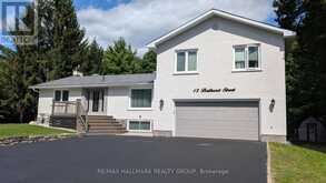 13 BATHURST STREET | Ottawa Ontario | Slide Image One