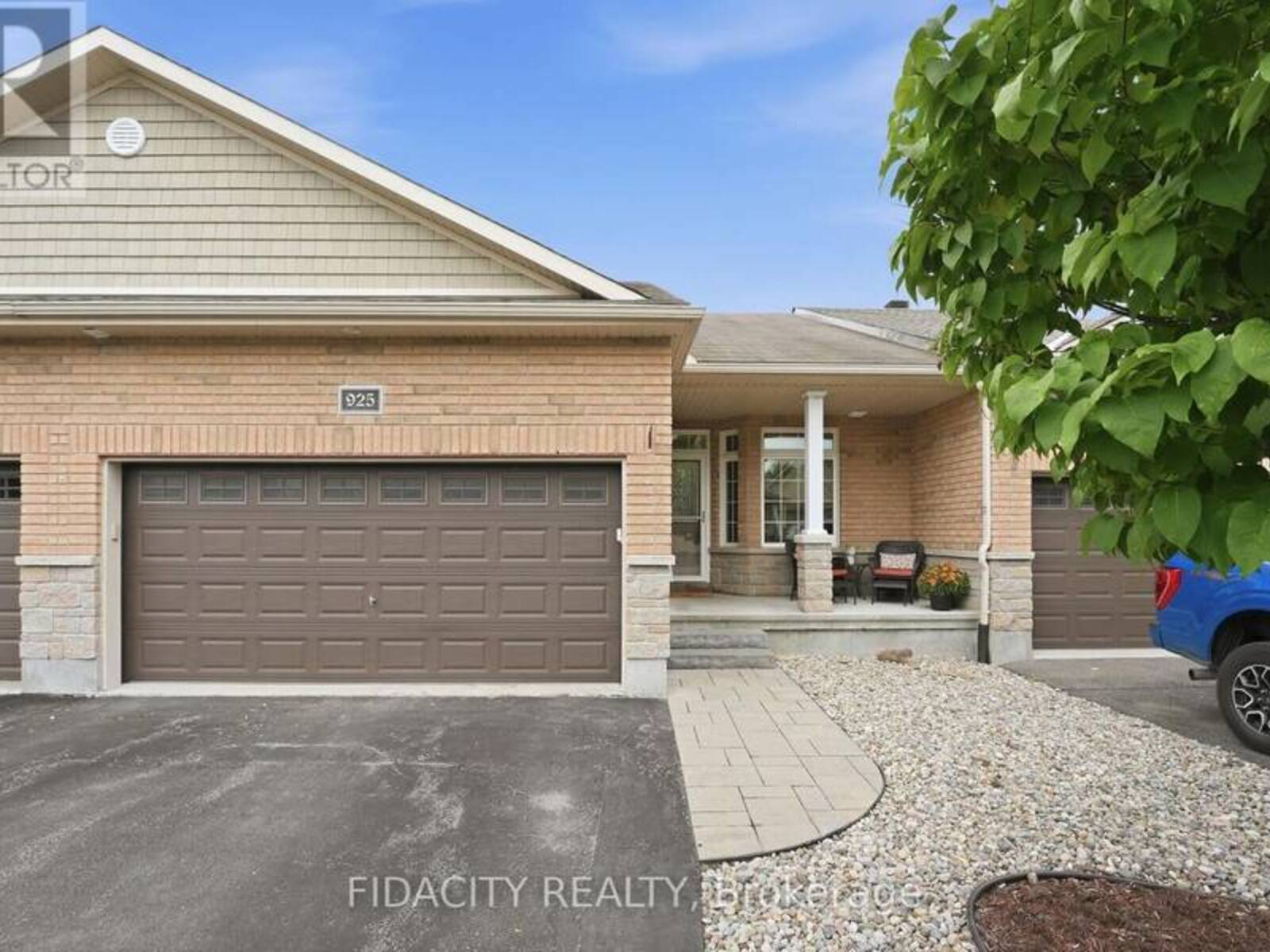 925 BURWASH LANDING LANDING, Ottawa, Ontario K2W 0C8