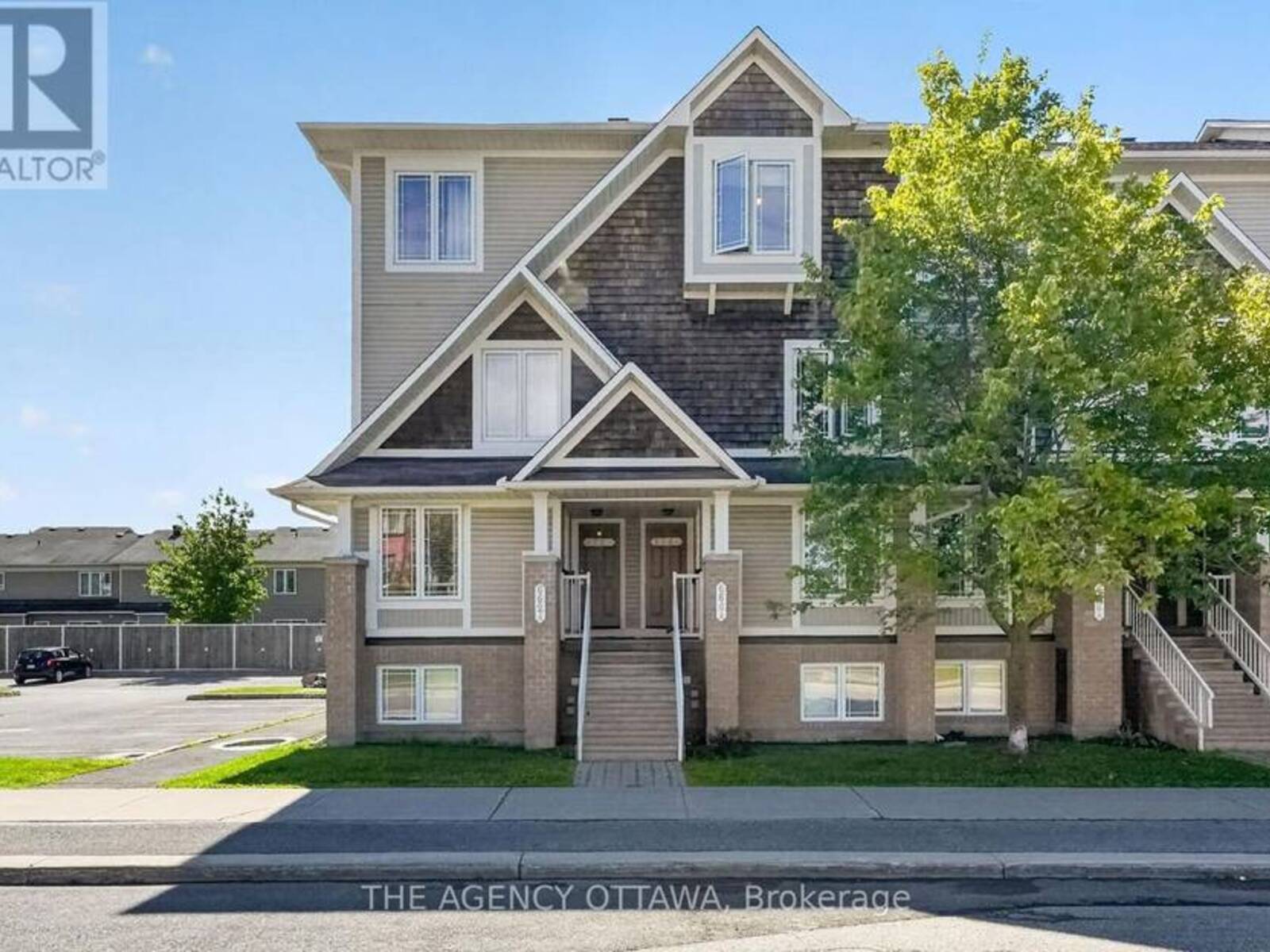 B - 664 CHAPMAN MILLS DRIVE, Ottawa, Ontario K2J 3V2