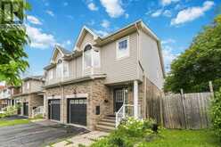216 CITYVIEW CRESCENT | Ottawa Ontario | Slide Image Three