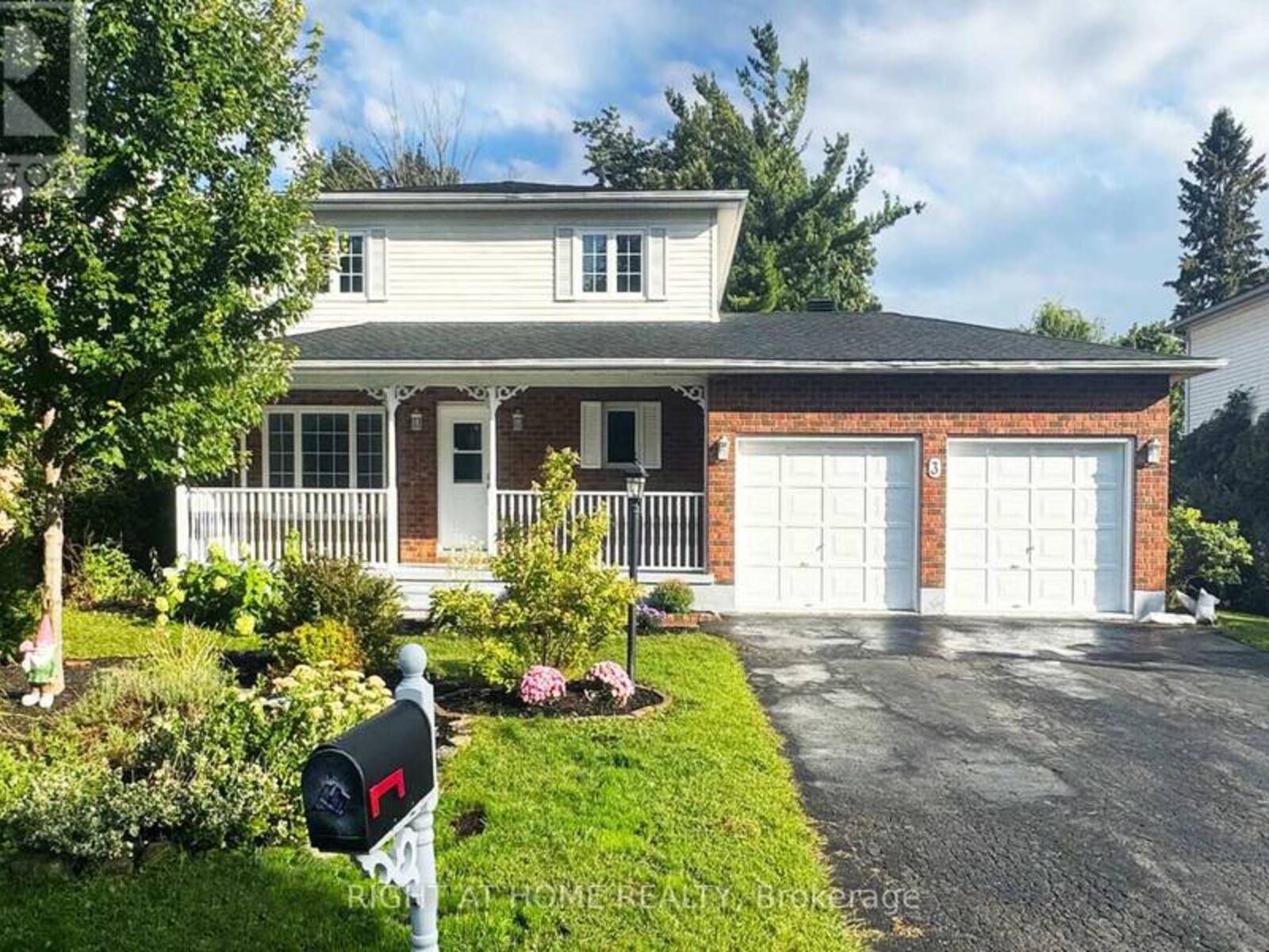 3 JOSEPH CIRCLE, Ottawa, Ontario K2S 1B9