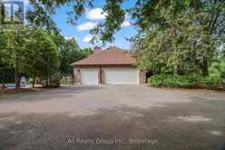 4 ROYAL COUNTY DOWNS | Ottawa Ontario | Slide Image Seven