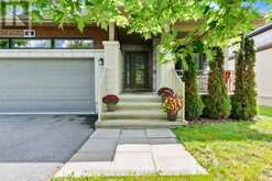 6 BRICKYARD DRIVE | Russell Ontario | Slide Image Two