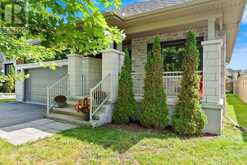 6 BRICKYARD DRIVE | Russell Ontario | Slide Image Three
