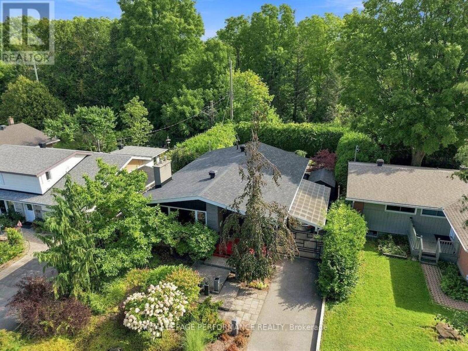 1147 PARKWAY DRIVE, Ottawa, Ontario K2C 2W1