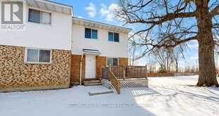 28 CARRAWAY CRESCENT | Morrisburg Ontario | Slide Image One