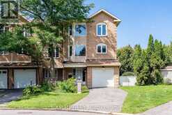 18 ARBORDALE CRESCENT | Ottawa Ontario | Slide Image One
