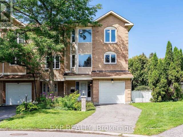 18 ARBORDALE CRESCENT Ottawa Ontario, K2G 5C6 - 3 Bedrooms Home For Sale