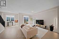 69 LIGNITE PRIVATE | Ottawa Ontario | Slide Image Six