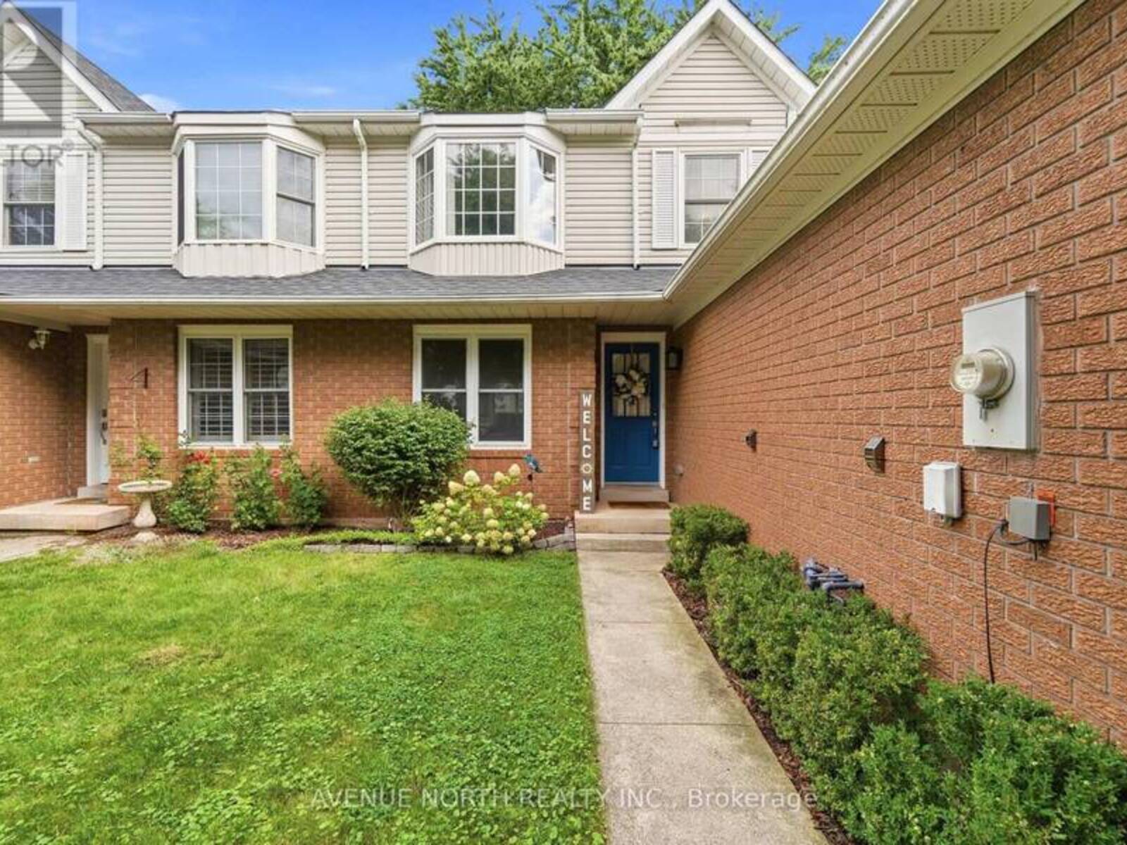 12 PLEASANT GROVE TERRACE, Grimsby, Ontario L3M 5G8