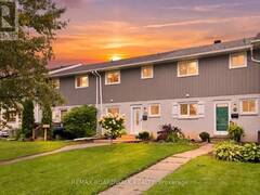 11 MAPLE AVENUE Brockville Ontario, K6V 1Y3