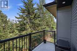 C - 400 C ROLLING MEADOW CRESCENT | Ottawa Ontario | Slide Image Nine