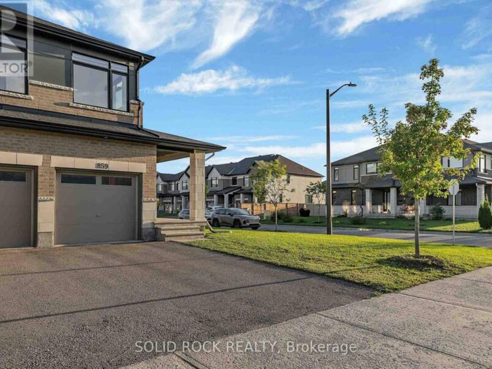 859 SOLARIUM AVENUE E, Ottawa, Ontario K4M 0H1