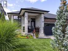 729 CARNELIAN CRESCENT | Ottawa Ontario | Slide Image Two