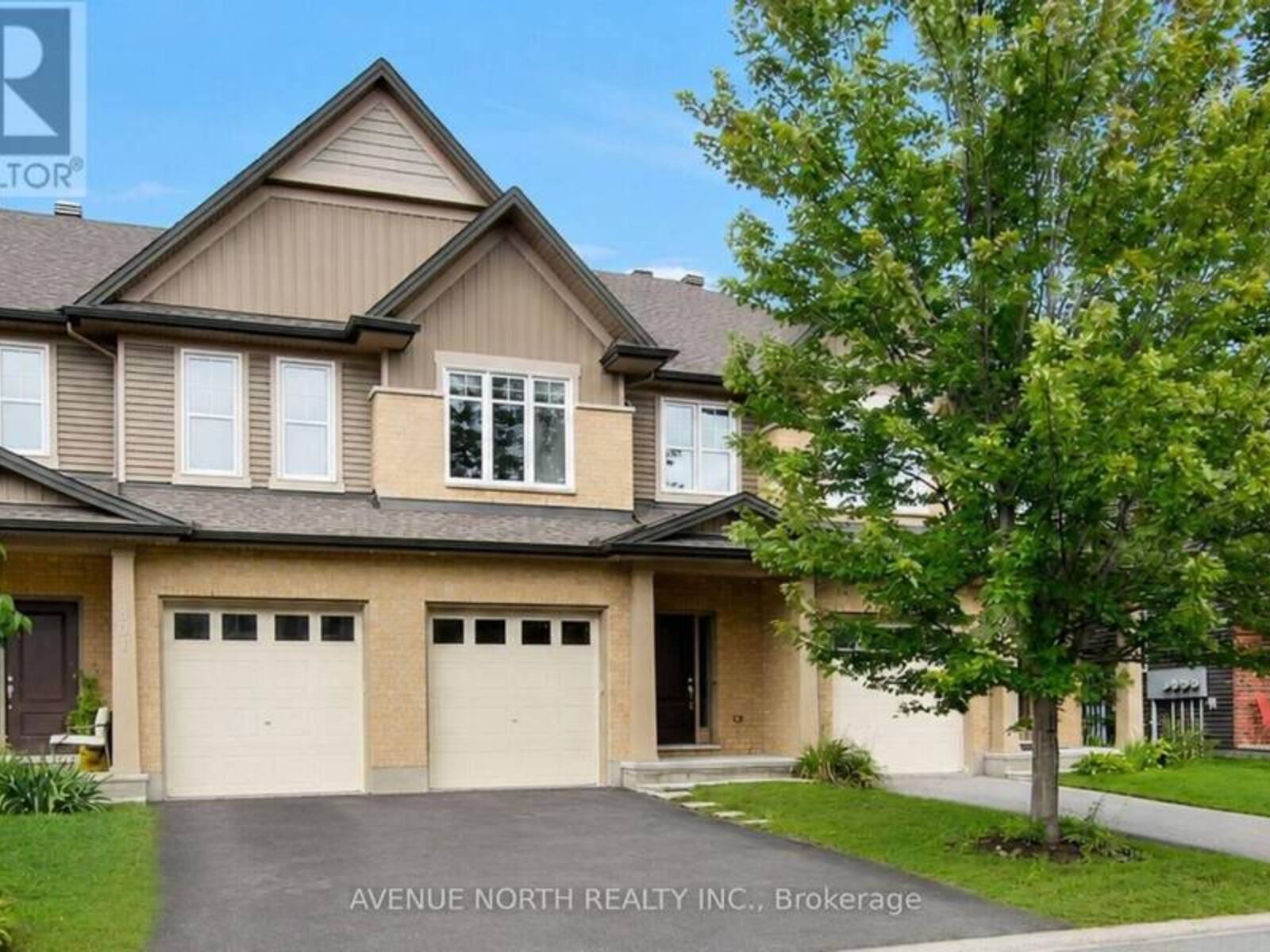 303 WOOD ACRES GROVE, Ottawa, Ontario K1T 0M5