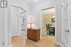 171 FANSHAW AVENUE | Ottawa Ontario | Slide Image Four