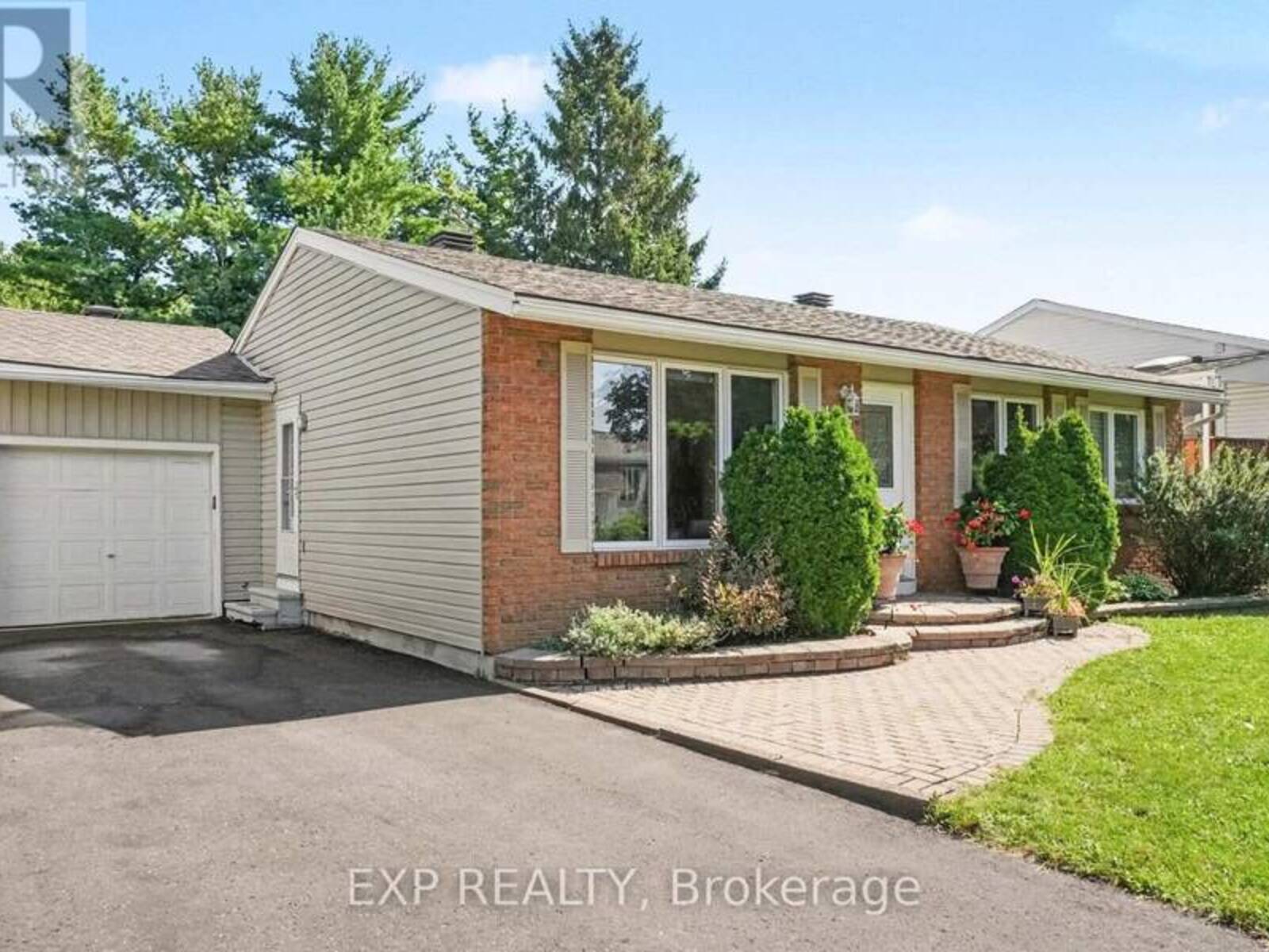 1347 METZ CRESCENT, Ottawa, Ontario K1K 3Z6