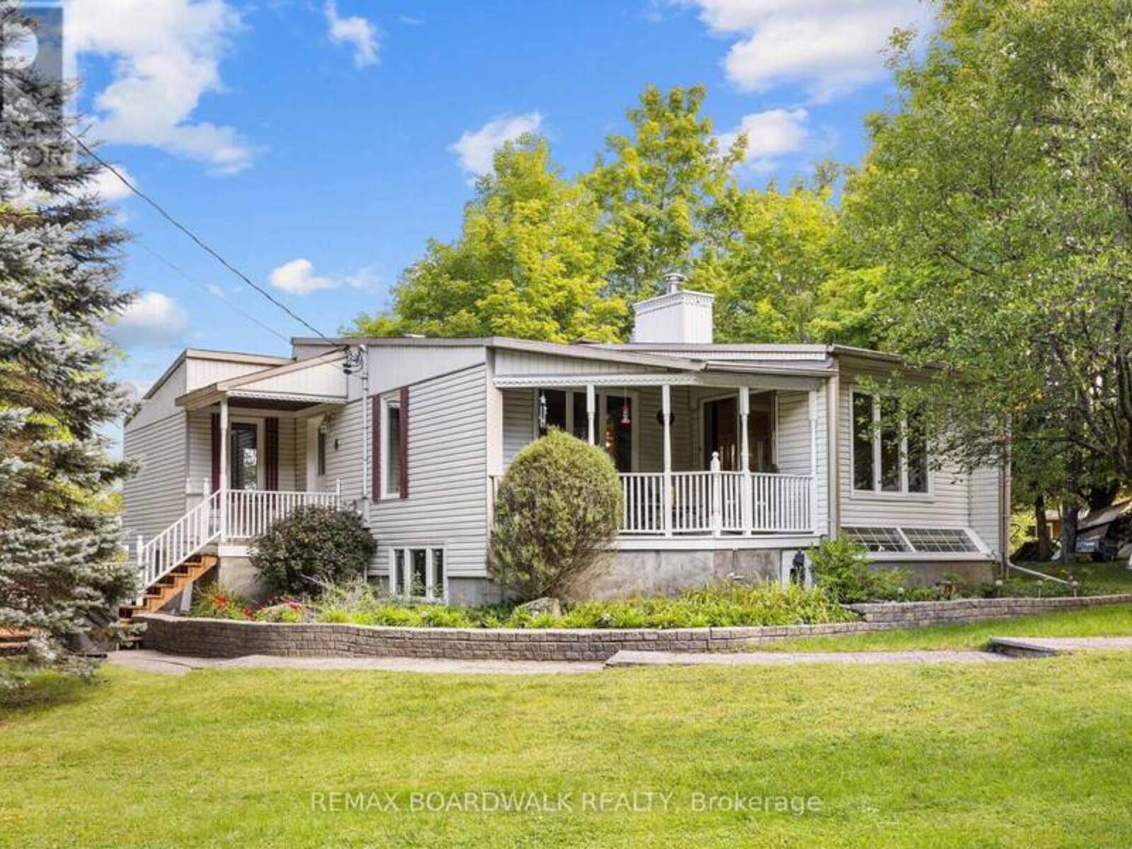 278 LAKELAND LANE, Lanark Highlands, Ontario K0A 1P0
