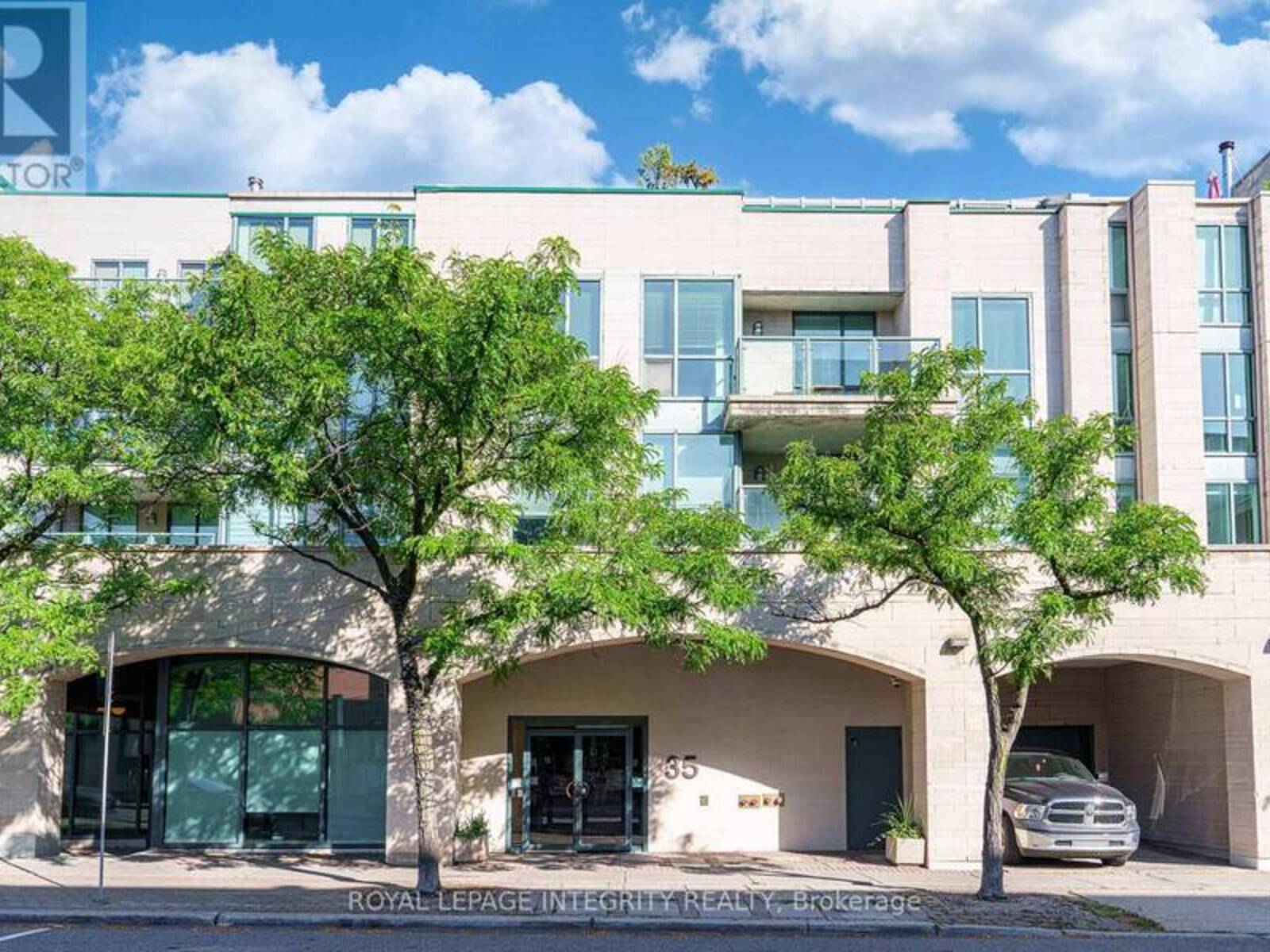 217 - 35 MURRAY STREET, Ottawa, Ontario K1N 9M5