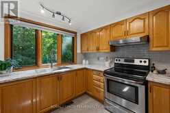 240 HOYLAKE CRESCENT | Ottawa Ontario | Slide Image Thirteen