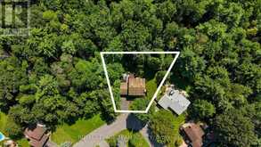 240 HOYLAKE CRESCENT | Ottawa Ontario | Slide Image Three