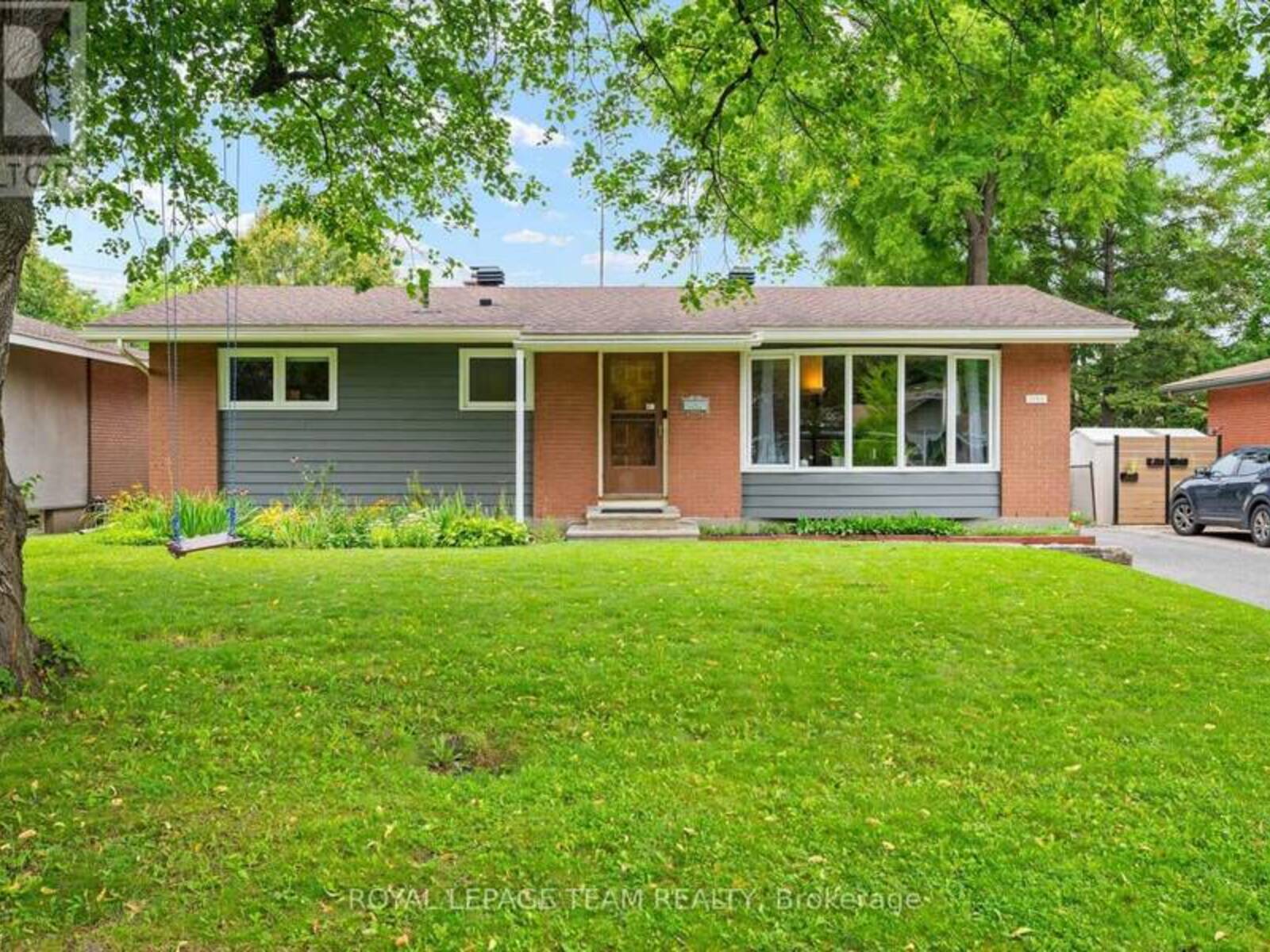 1130 PARKWAY DRIVE, Ottawa, Ontario K2C 2W2