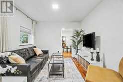 9 HOLMWOOD AVENUE | Ottawa Ontario | Slide Image Seventeen