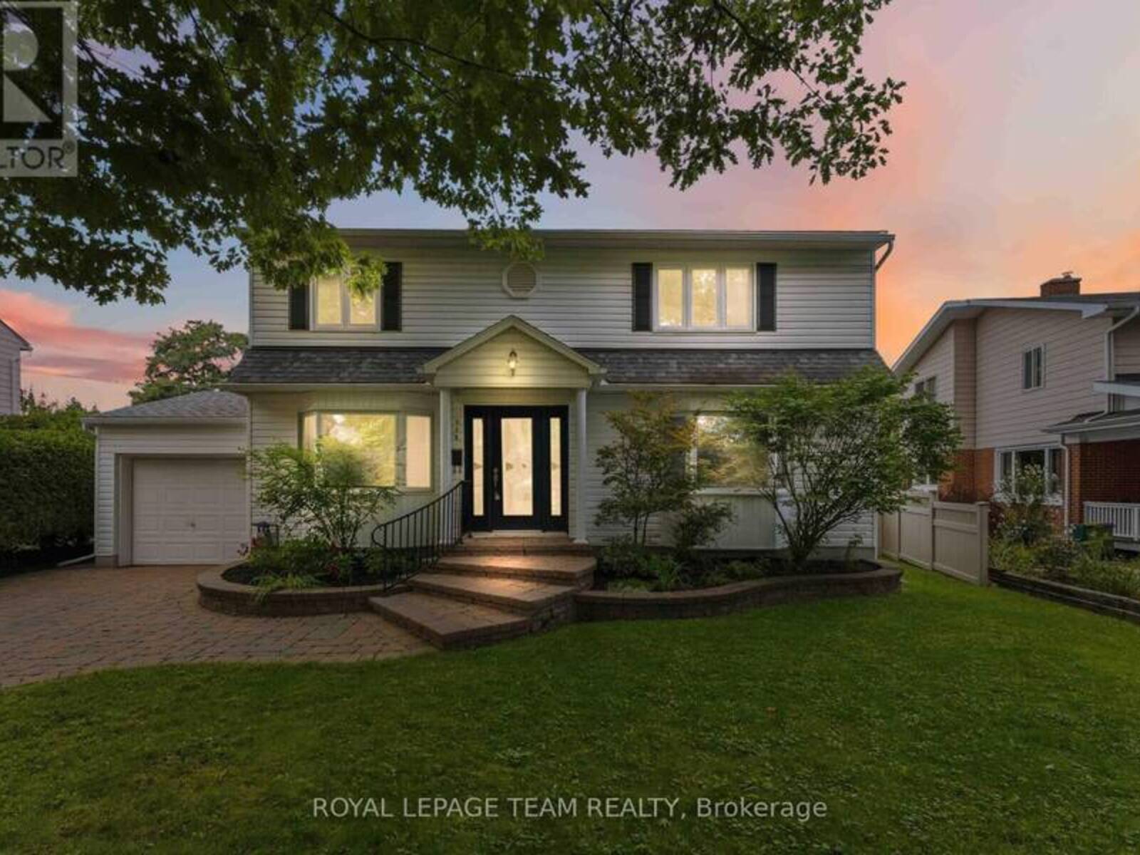 115 MOUNTBATTEN AVENUE, Ottawa, Ontario K1H 5V6
