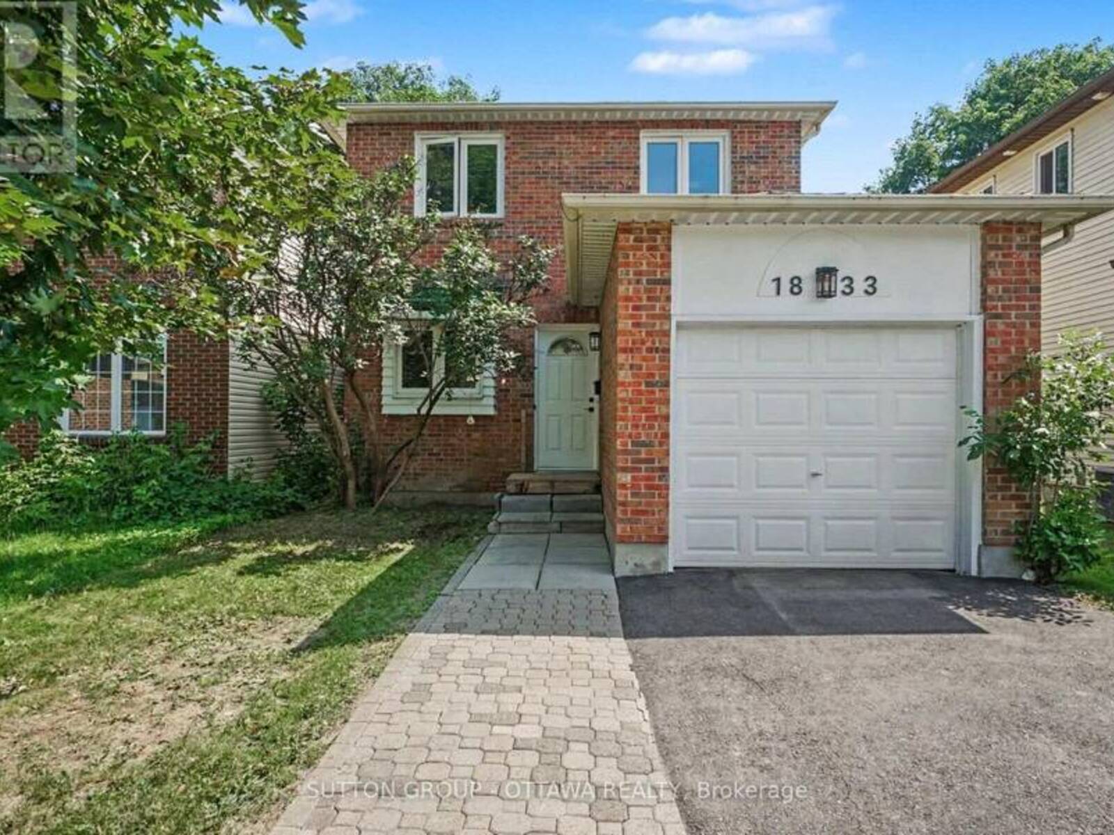 1833 BROUSSEAU CRESCENT, Ottawa, Ontario K1C 2Y5