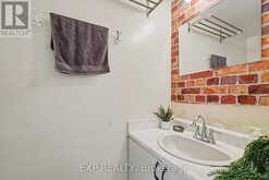 9 PADDINGTON PRIVATE | Ottawa Ontario | Slide Image Eight