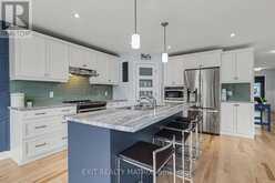 273 CENTRAL PARK BOULEVARD | Russell Ontario | Slide Image Ten
