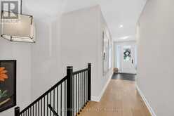 725 COAST CIRCLE | Ottawa Ontario | Slide Image Four