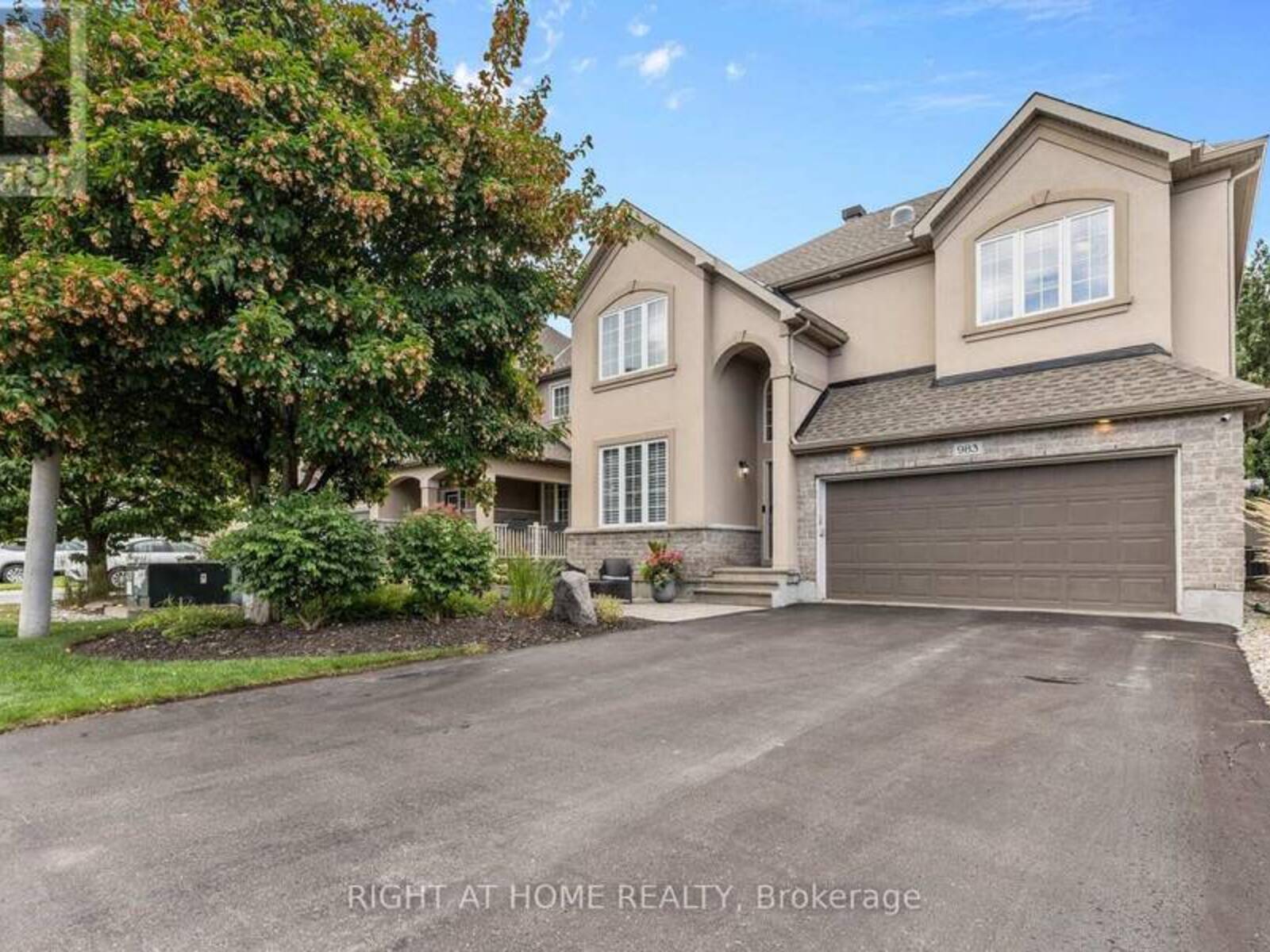 983 FIELDFAIR WAY, Ottawa, Ontario K4A 0E4