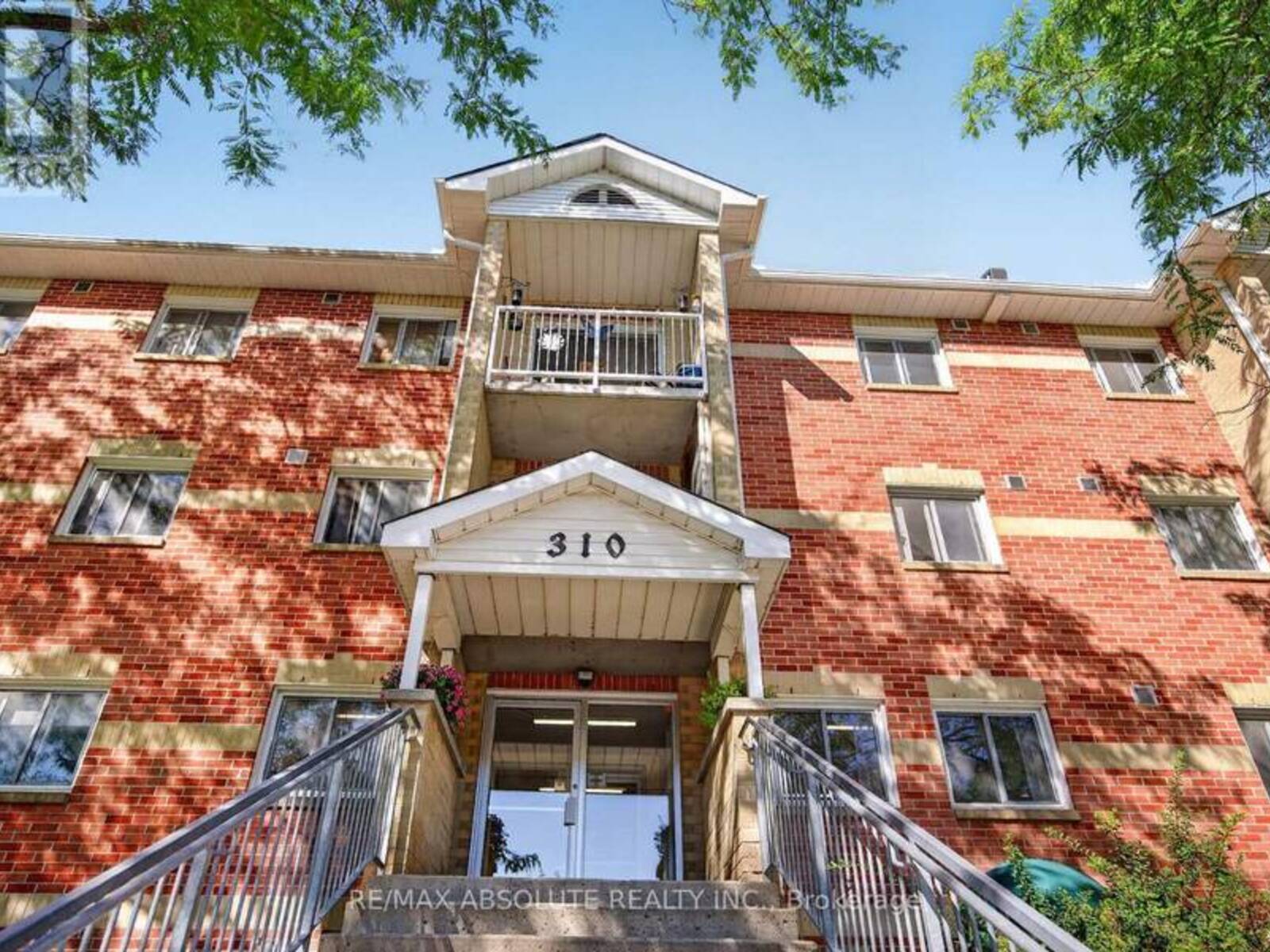 305 - 310 KINGSDALE AVENUE, Kingston, Ontario K7M 8S1