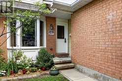 25 MORESBY DRIVE | Ottawa Ontario | Slide Image Three