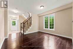 387 SWEET GRASS CIRCLE | Ottawa Ontario | Slide Image Four