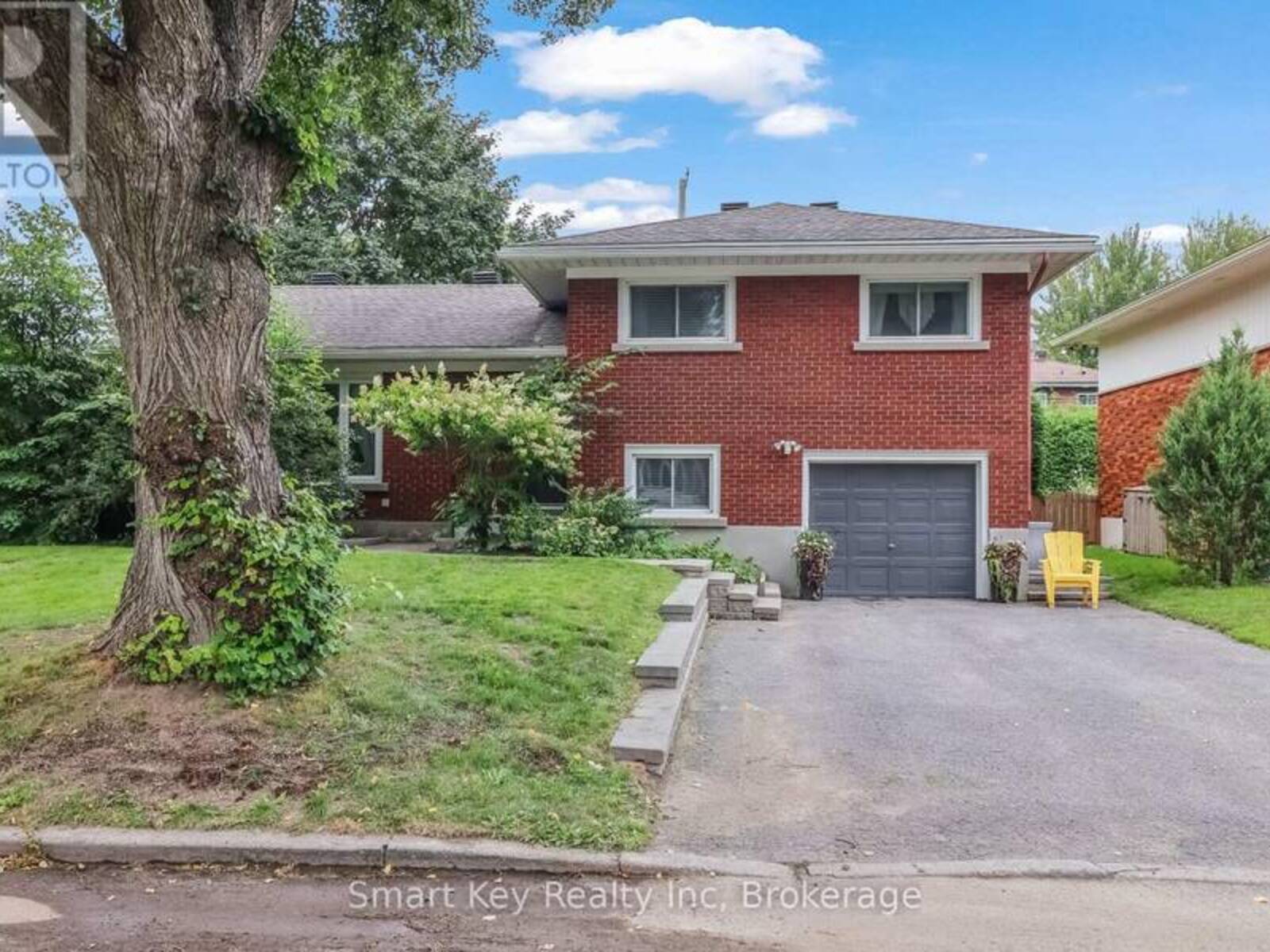 1165 CLINE CRES CRESCENT, Ottawa, Ontario K2C 2P3