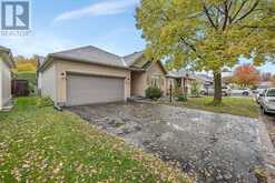 13 FIELDCREST AVENUE | Ottawa Ontario | Slide Image One