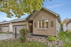 13 FIELDCREST AVENUE | Ottawa Ontario | Slide Image Two