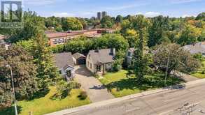 929 MERIVALE ROAD | Ottawa Ontario | Slide Image Thirty-one