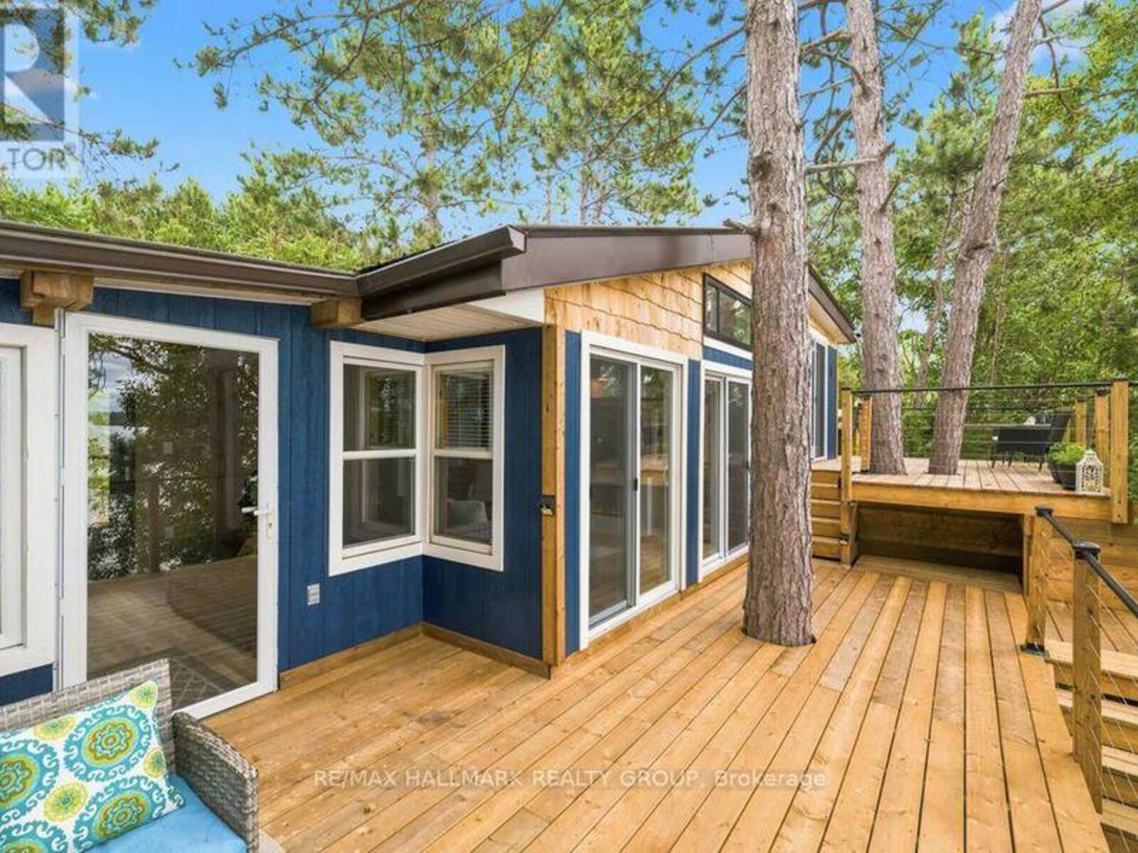 555 ISLAND VIEW DRIVE, North Algona Wilberforce, Ontario K0J 1X0